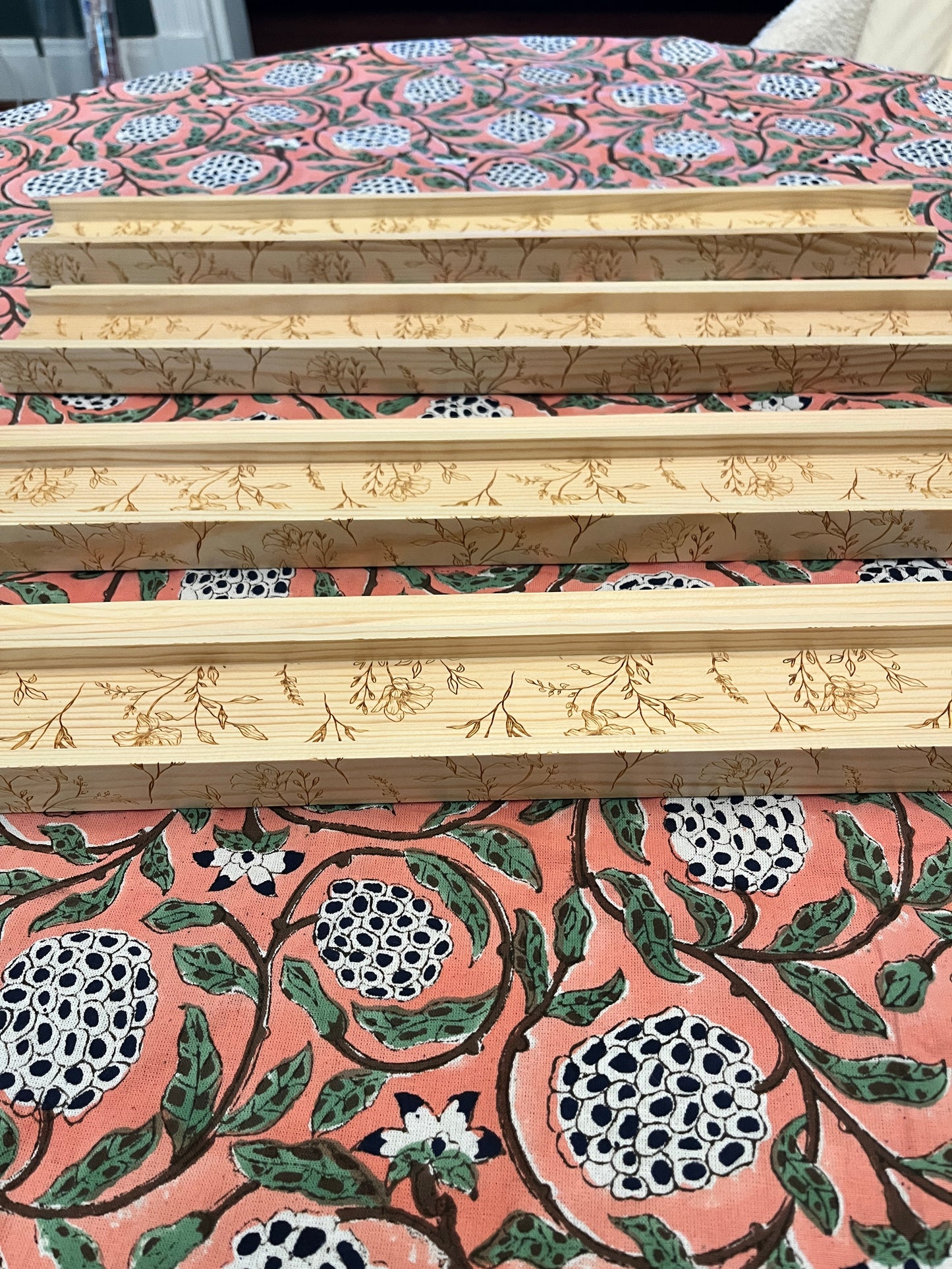 Engraved Natural Pine Wooden Rack & Pushers – 19 Inch Set of 4 Dainty Floral
